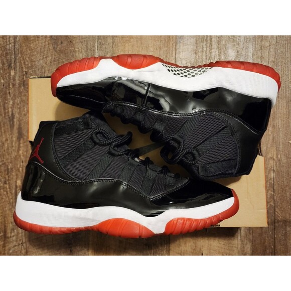 Air Jordan 11 Retro Size 10.5 US Black/True Red-White 378037-061 - Picture 1 of 11